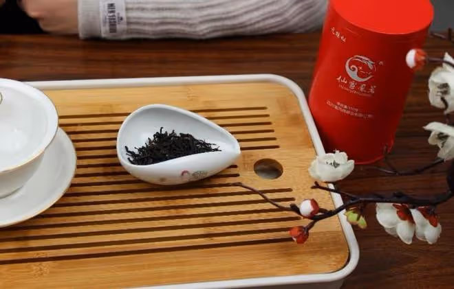 河南50歲包工頭，年入百萬，為啥不喝名茶，卻獨愛這3種廉價茶？