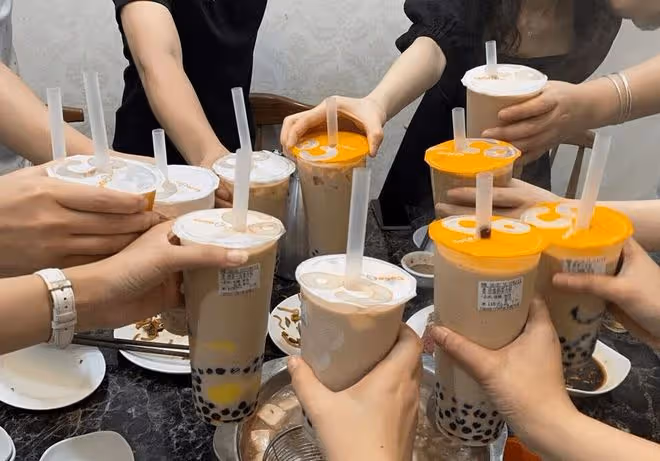 買奶茶時，聰明人會避開這5種配料，店員：不懂的人專愛加
