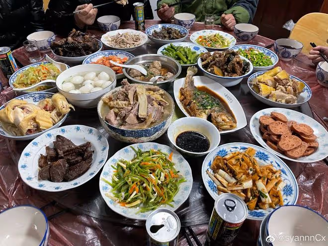 朋友圈曬年夜飯，看了這8家就知道差距了，最後一家讓人眼前一亮