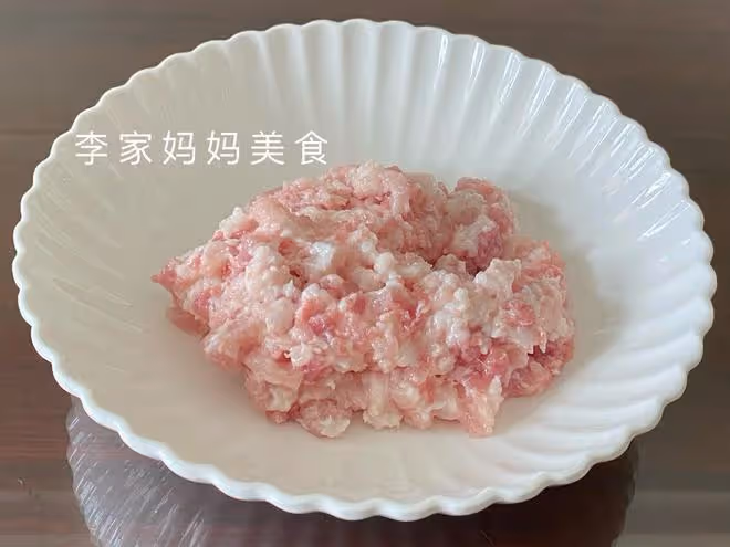 韭菜芹菜靠邊站，夏天多吃這菜，營養極高正當季，蒸包子特別香
