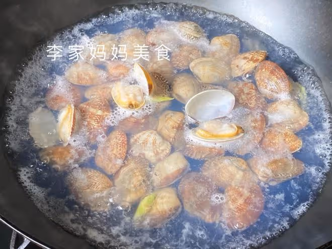 夏天這菜抓緊吃，全身是寶，鈣含量極高，營養又消暑，錯過可惜了