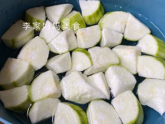 苦瓜黃瓜靠邊站，夏天多吃這菜，全身是寶，營養好吃不上火
