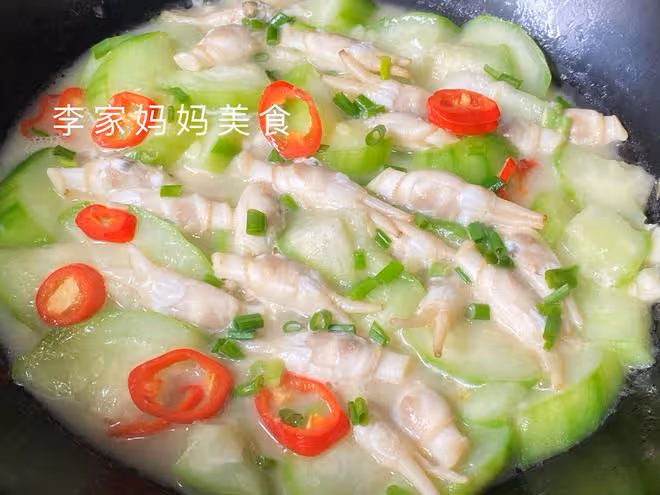 夏天出汗多，這菜要多吃，鉀含量極高，營養美味，經常上火要多吃