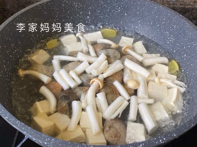 入夏後，多給家人喝這道湯，清熱解暑又補水，經常上火要多喝