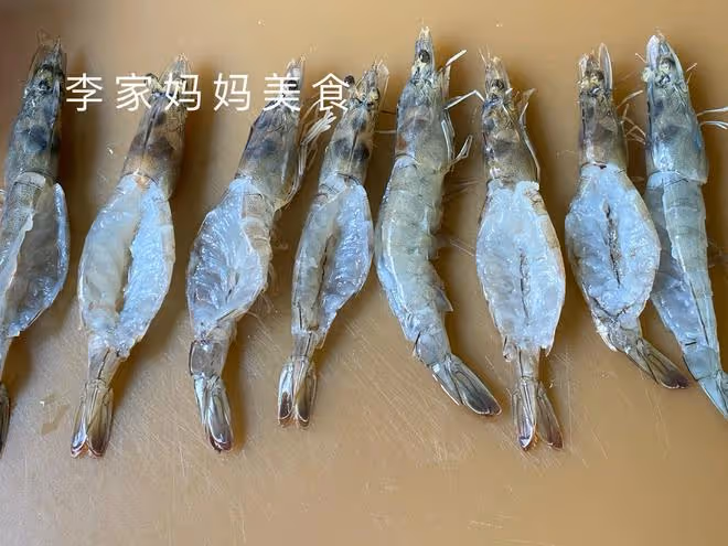 入夏後，多給孩子吃這道菜，鈣含量極高，孩子愛吃長高個