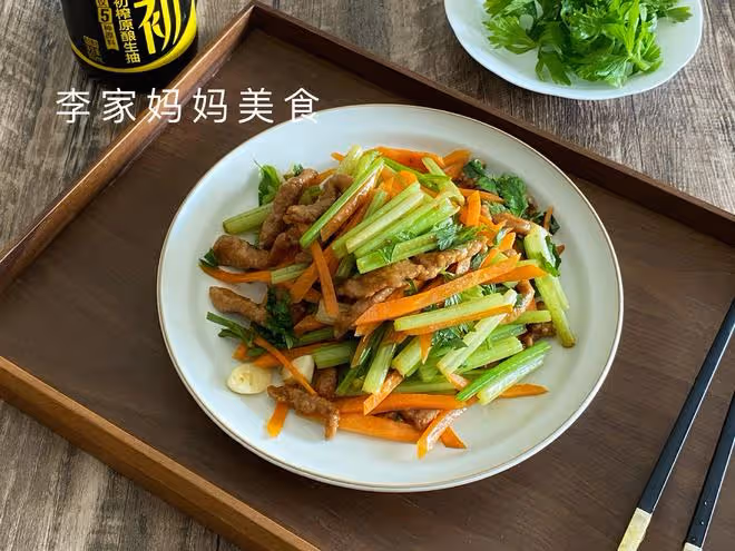 夏天多吃這道菜，清熱解暑，低脂又開胃，營養好吃不上火