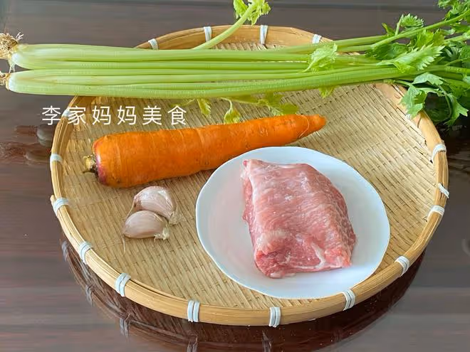 夏天多吃這道菜，清熱解暑，低脂又開胃，營養好吃不上火