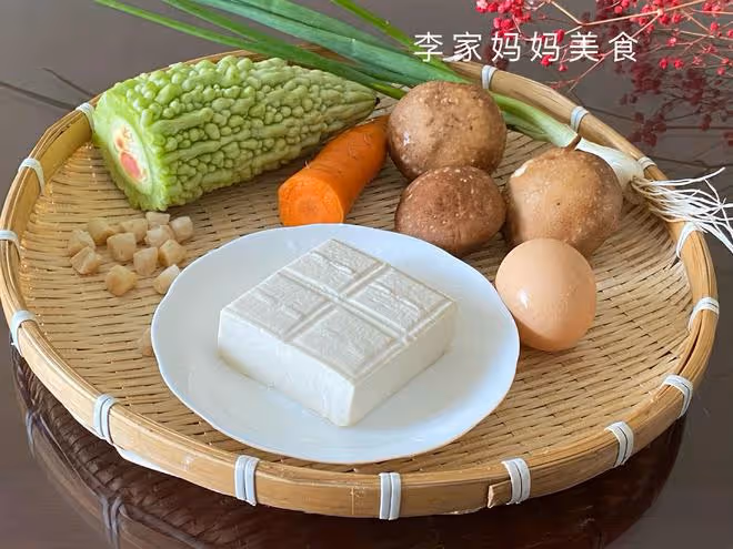 入夏後，韭菜菠菜靠邊站，這菜要多吃，營養不上火，開胃又解暑