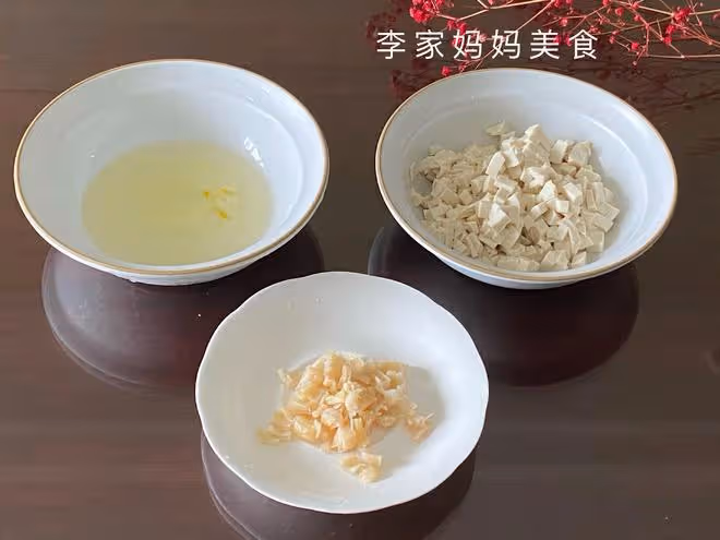 入夏後，韭菜菠菜靠邊站，這菜要多吃，營養不上火，開胃又解暑