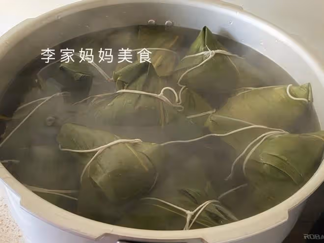 煮粽子時，冷水還是熱水下鍋？很多人不懂，難怪粽子夾生不入味