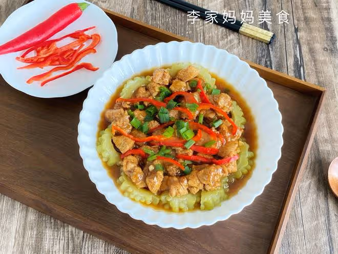 入夏後，豬肉魚肉靠邊站，這菜要多吃，低脂營養高，好吃不上火
