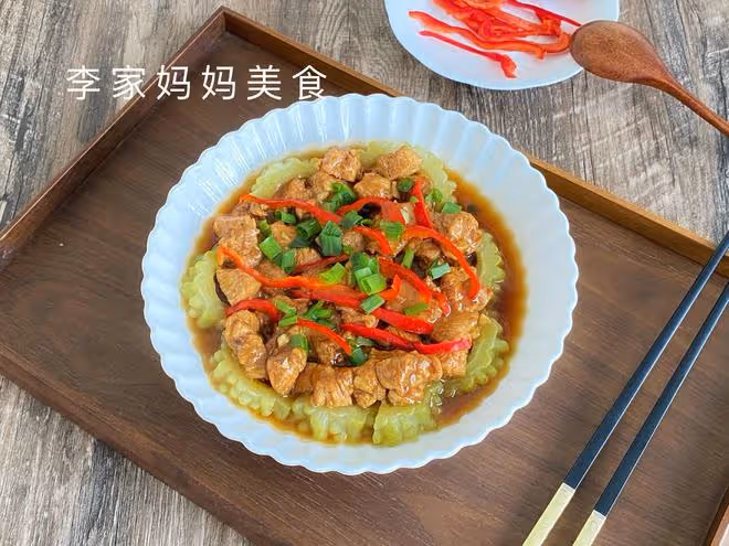 入夏後，豬肉魚肉靠邊站，這菜要多吃，低脂營養高，好吃不上火