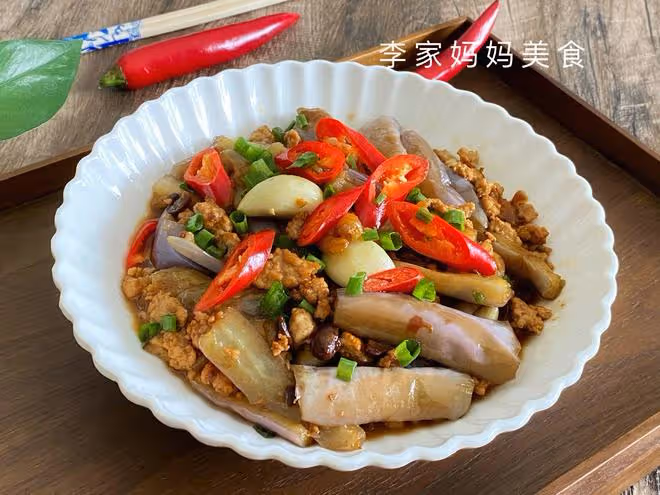 入夏後，菠菜韭菜靠邊站，這菜要多吃，營養高又低脂，開胃又解饞