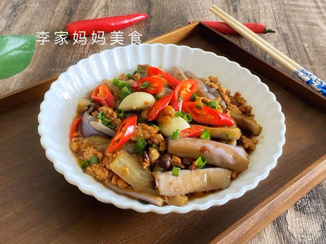 入夏後，菠菜韭菜靠邊站，這菜要多吃，營養高又低脂，開胃又解饞