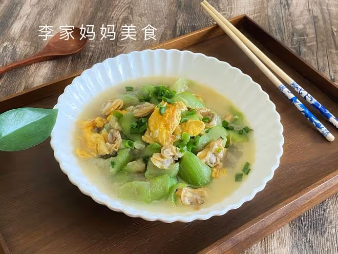 入夏後，這菜要多吃，比苦瓜營養，比黃瓜鮮美，經常上火要多吃