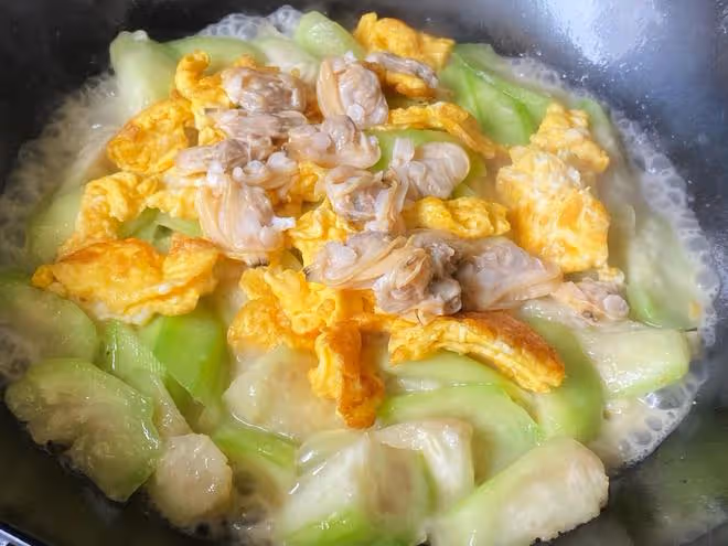 入夏後，這菜要多吃，比苦瓜營養，比黃瓜鮮美，經常上火要多吃