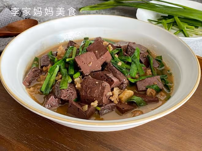 入夏後，韭菜菠菜靠邊站，多吃這道菜，低脂營養足，開胃又解膩