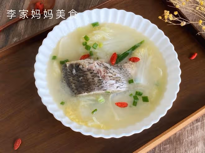 夏天，如果不差錢多吃這種海鮮，營養極高味道鮮，好吃不上火