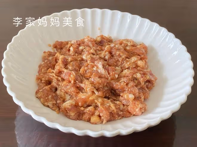 春天遇到這菜別手軟，鮮嫩營養高，好吃不上火，用來包餃子真香