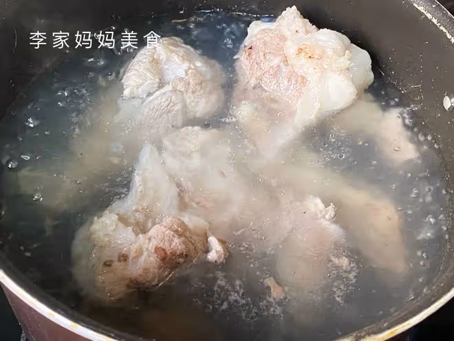 建議如果有條件，春天常給孩子喝這湯，營養全面，孩子長個更需要