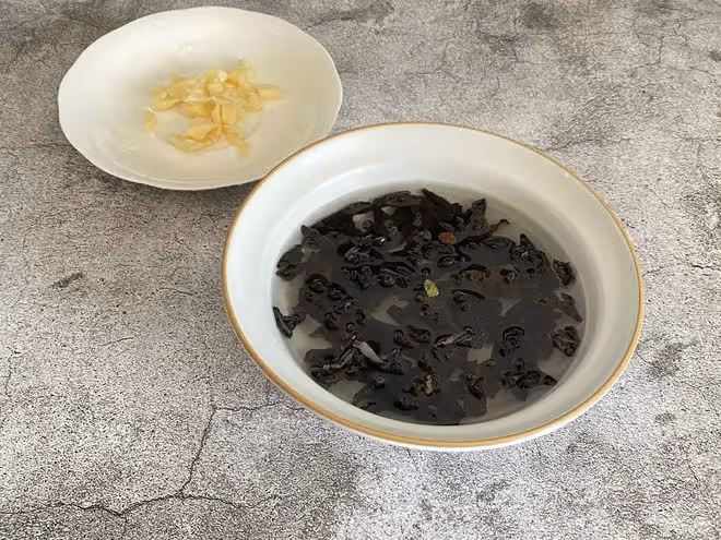 春天，這菜全身都是寶，可惜很多人當草，好吃不貴，炒著吃最香