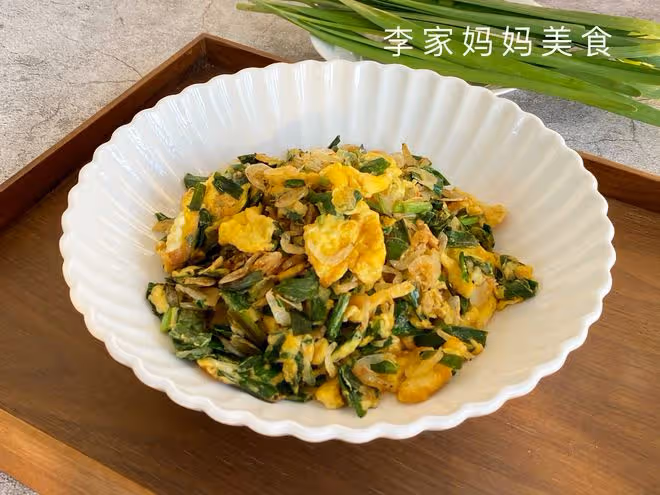 春天寧可不吃肉，也要給孩子吃這菜，鈣含量豐富，常吃個子長得快