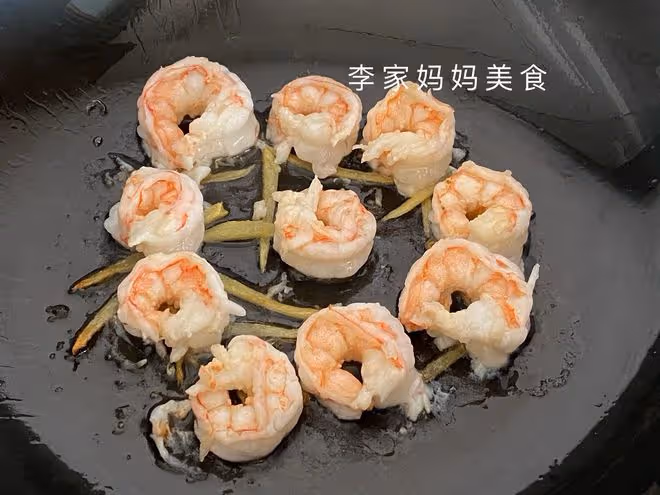 陽春三月，寧可不吃肉，也要吃這道菜，營養均衡，孩子愛吃長高個