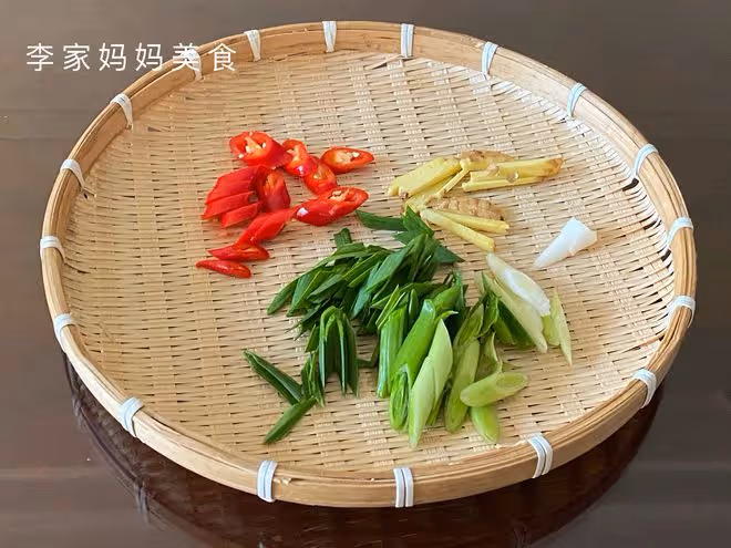 春天長個黃金期，常給孩子吃這菜，營養鮮美又補鈣，助力長高個