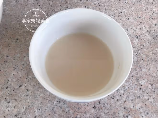 蒸饅頭時，用熱水還是冷水，記住5點，饅頭暄軟蓬鬆不回縮