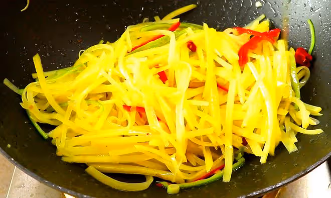 夏天要學會忌嘴，少吃「1瓜」多吃「4菜」，健康飲食，別不當回事