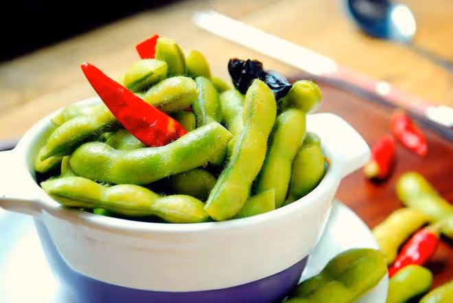 5種素菜鈣含量比牛奶高！菜地里的「天然鈣庫」，第1名經常被你扔掉