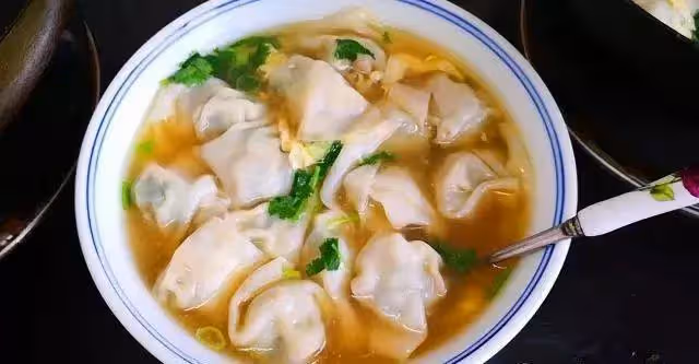 做餛飩原來這麼簡單，不用買皮，自己調餡自己包，好吃更營養