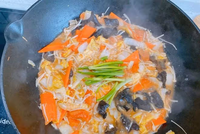 素菜一鍋鮮，味道鮮美，營養豐富不長肉！