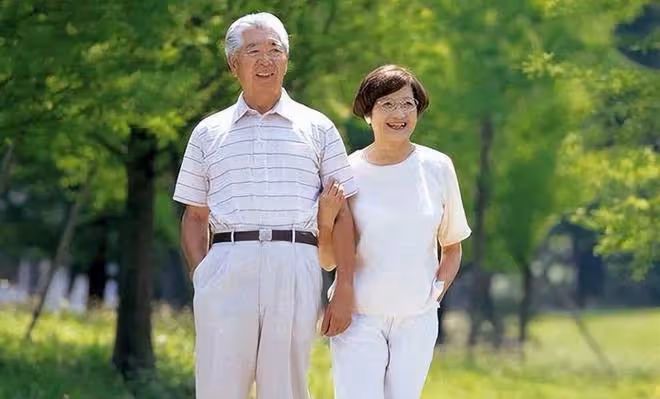 建議中老年人，夏天易出汗缺水，常吃4道補水菜，營養補水又美味