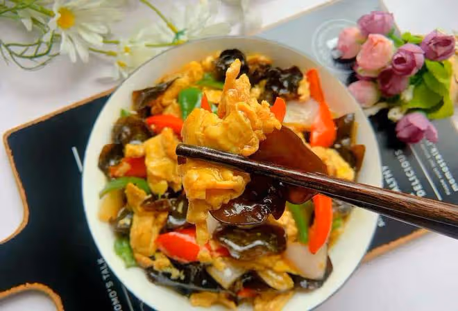 建議中老年人，夏天易出汗缺水，常吃4道補水菜，營養補水又美味