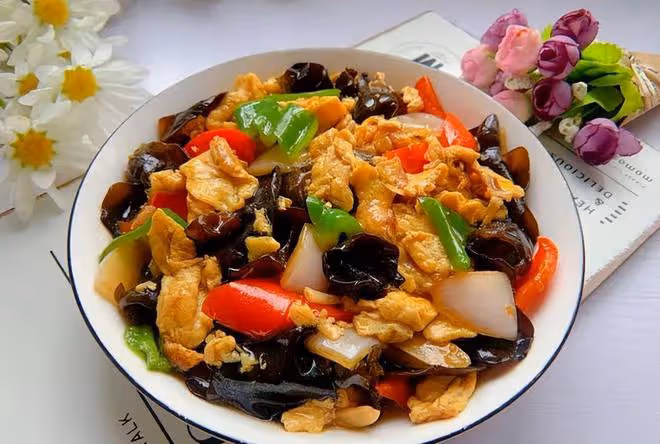 建議中老年人，夏天易出汗缺水，常吃4道補水菜，營養補水又美味