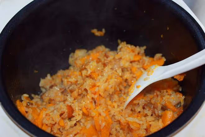 一個電飯煲全搞定的懶人燜飯食譜, 好吃又簡單