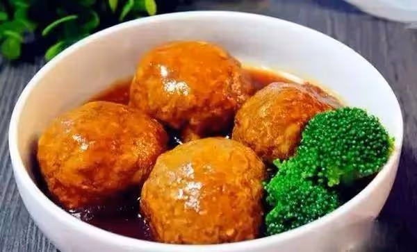 特喜歡的肉丸做法，孩子搶著吃！不用油炸好吃又健康！