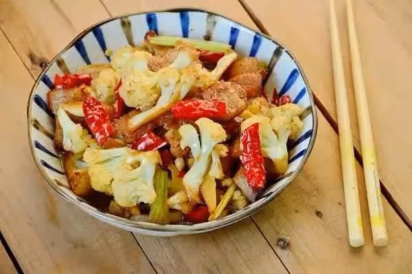 花菜的做法,這麼做太下飯了!