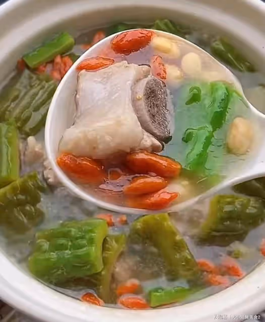 這五道湯水特適合夏天喝，快速補充水分，營養美味，清熱去火