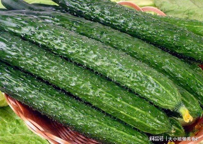 夏季想瘦身，不妨多吃五種蔬菜，高纖維低熱量，消耗脂肪很在行