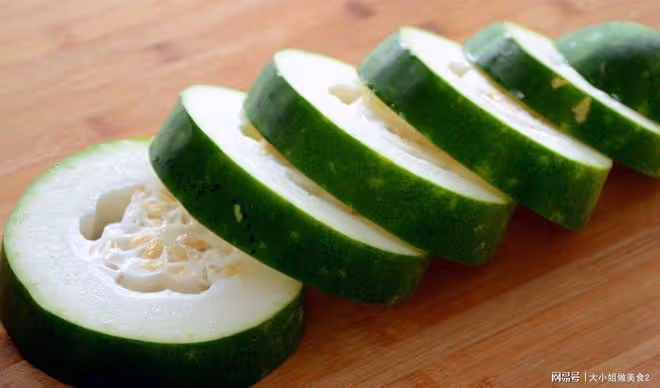 夏季想瘦身，不妨多吃五種蔬菜，高纖維低熱量，消耗脂肪很在行