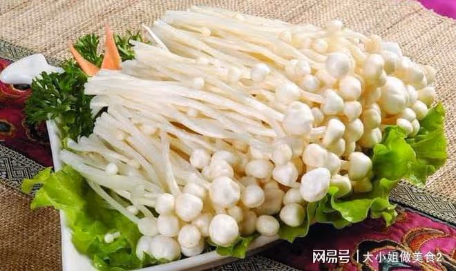 分享金針菇的三種吃法，不涼拌不涮鍋，也能做出一道美味的下飯菜