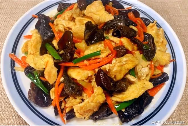 八道家常小炒，簡單好做超下飯，尤其適合上班族，分分鐘就能上桌