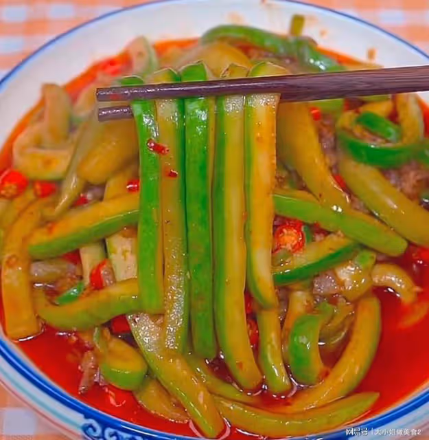 八道家常小炒，簡單好做超下飯，尤其適合上班族，分分鐘就能上桌