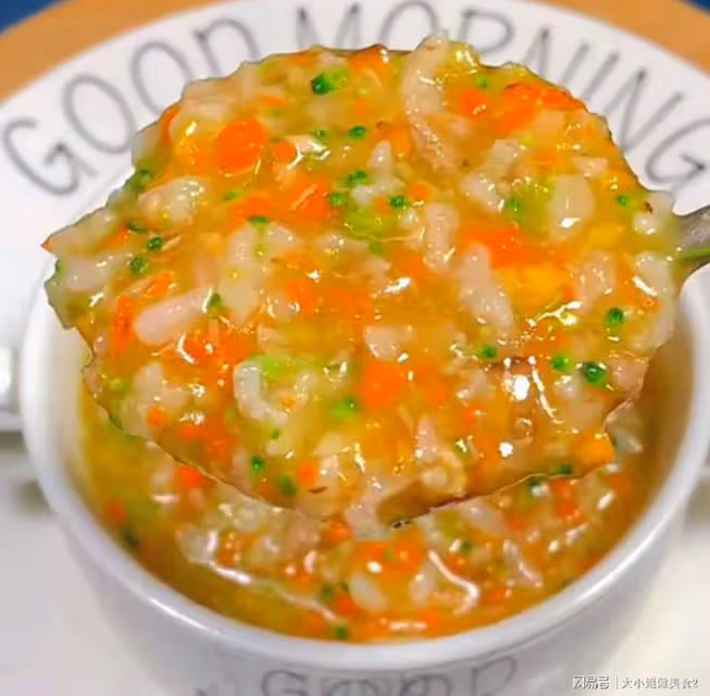 家裡有孩子的，記得做這五道熱乎乎的營養粥，食材豐富好消化