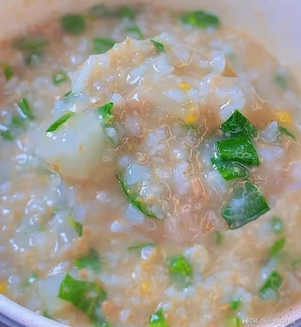 家裡有孩子的，記得做這五道熱乎乎的營養粥，食材豐富好消化