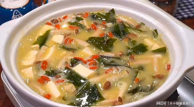 這三道「長高湯」，蛋白質和鈣含量豐富，一周兩次，孩子個子更高