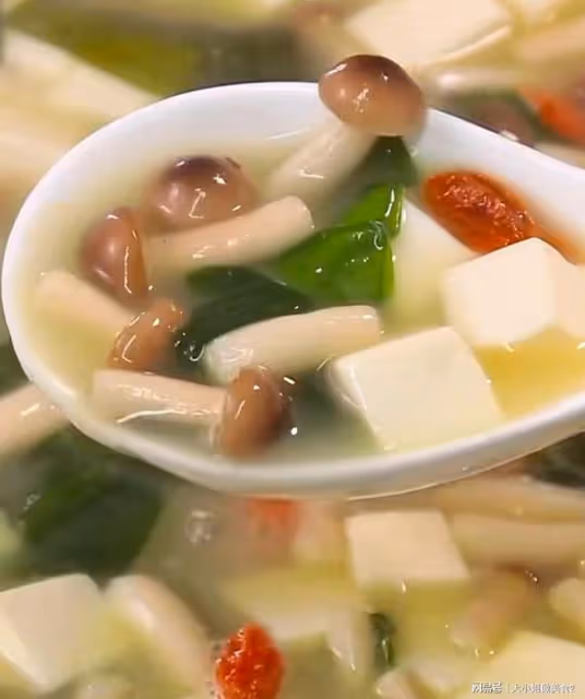 這三道「長高湯」，蛋白質和鈣含量豐富，一周兩次，孩子個子更高