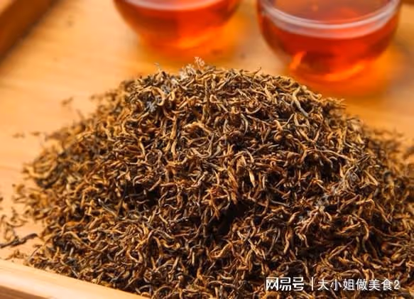 「春天多喝水，賽過神仙藥」春季多喝這4種茶，不愛喝水人的救星